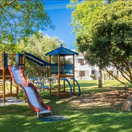 Myinzu - Club Village Garden 아파트 알부페이라