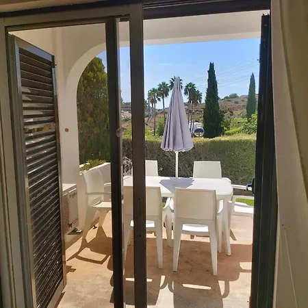 아파트 Myinzu - Club Village Garden