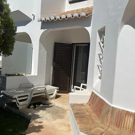 아파트 Myinzu - Club Village Garden *