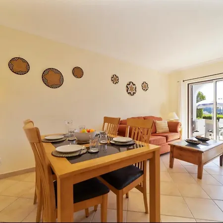 Myinzu - Club Village Garden Appartement